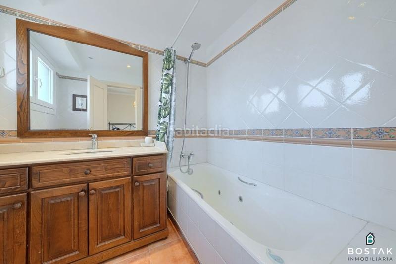 Foto 2d4a8799-8140-46fb-961c-753cf178ff22. Pis amb calefacció aparcament a Zurbaran Bilbao