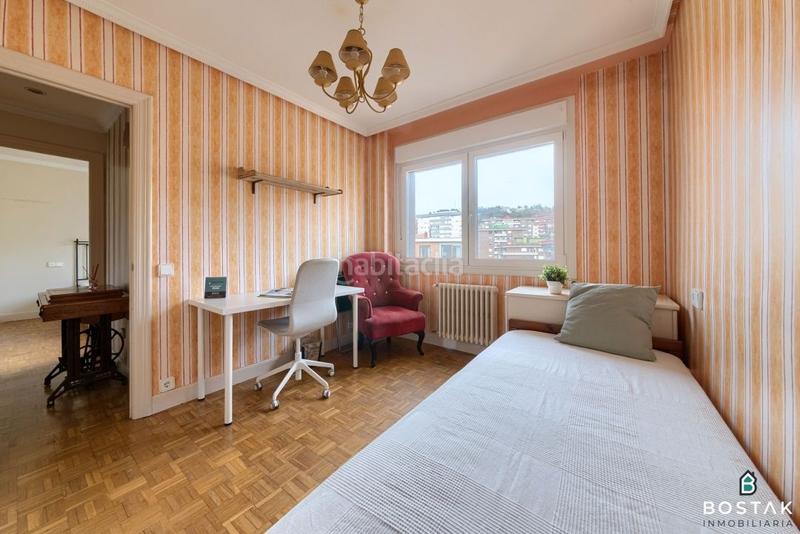 Foto bc5c035c-7486-49d8-8783-5e845060309e. Pis amb calefacció aparcament a Zurbaran Bilbao