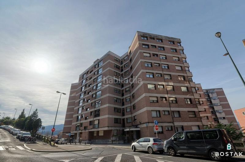 Foto f8bba3fa-e0af-4cbe-88ab-a92c7575ecc4. Pis amb calefacció aparcament a Zurbaran Bilbao