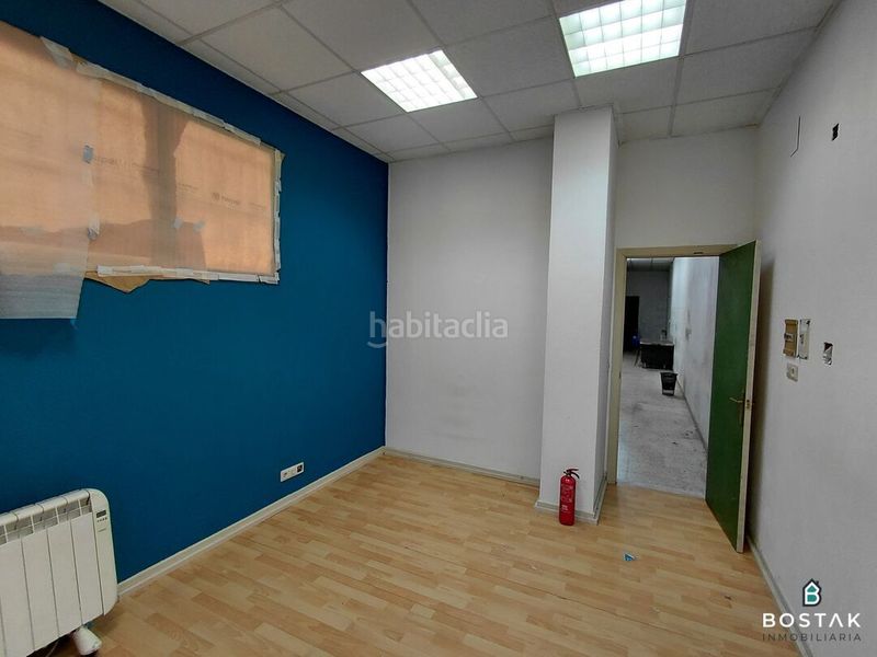 Foto 1cceb1c3-f26b-4ff6-8545-2a7b3bebf0be. Local comercial a San Adrián Bilbao