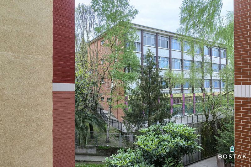 Foto 3ab32d96-9b43-4e7b-b747-99d801adab5e. Piso  en grupo remar en Arabella Bilbao