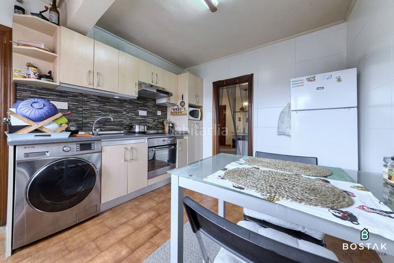 Foto c47ee02c-3011-40b1-b734-fd96526b2ec2. Piso  en grupo remar en Arabella Bilbao