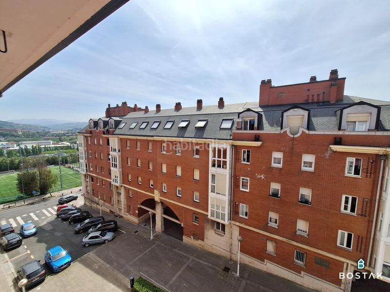 Foto 1cbed43e-3f84-4486-800b-4ae4a4503e5c. Àtic amb calefacció aparcament a Txurdinaga Bilbao