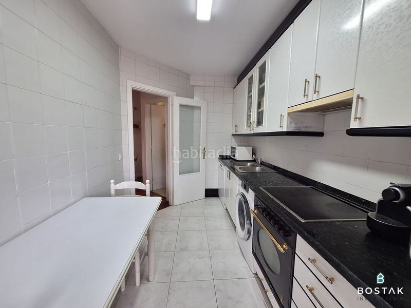 Foto 24105796-1f2a-41eb-afd8-1ee6058225dc. Àtic amb calefacció aparcament a Txurdinaga Bilbao