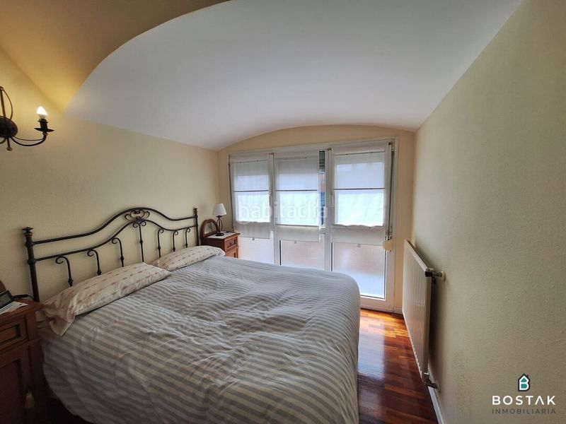 Foto 313750d6-beec-412d-bf8e-cb076d439118. Àtic amb calefacció aparcament a Txurdinaga Bilbao