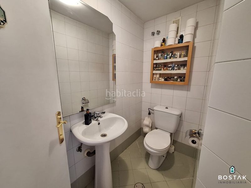 Foto 54367b3f-caad-43b5-9bf1-8813f689fd43. Àtic amb calefacció aparcament a Txurdinaga Bilbao