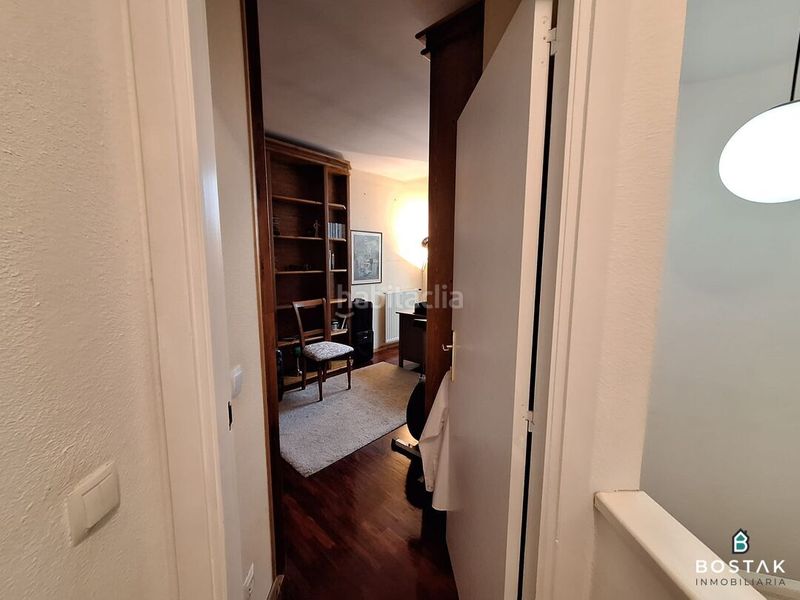 Foto 590e1f3e-febc-4850-a5dc-4ae7e23b0091. Àtic amb calefacció aparcament a Txurdinaga Bilbao