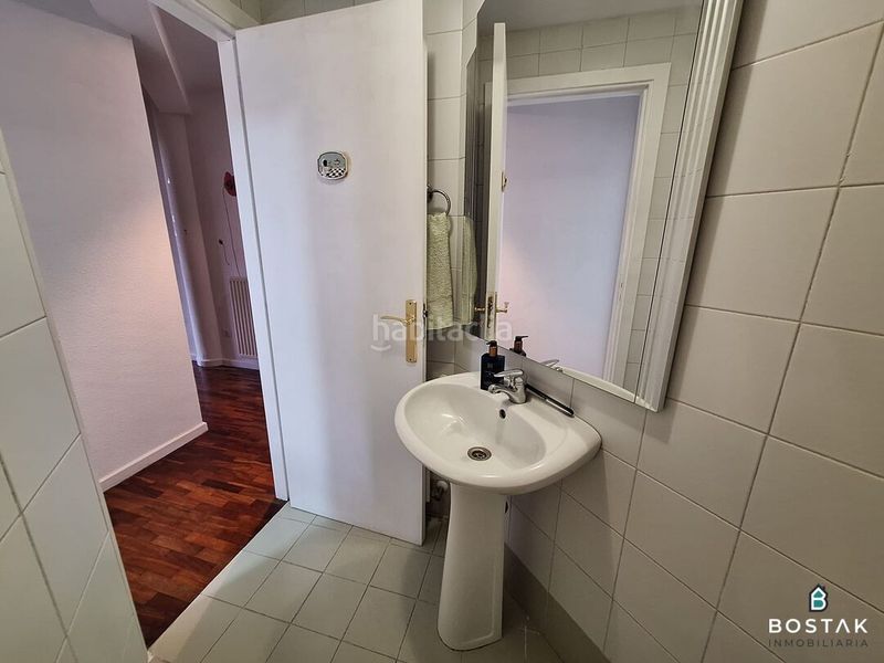 Foto b3682c55-4e0c-4df3-9bcc-c1e63d5ff1fe. Àtic amb calefacció aparcament a Txurdinaga Bilbao