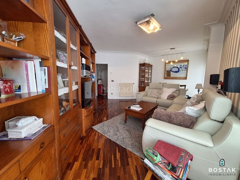 Foto dc8edc46-c8ed-4650-aac9-728bcb7c60b7. Àtic amb calefacció aparcament a Txurdinaga Bilbao