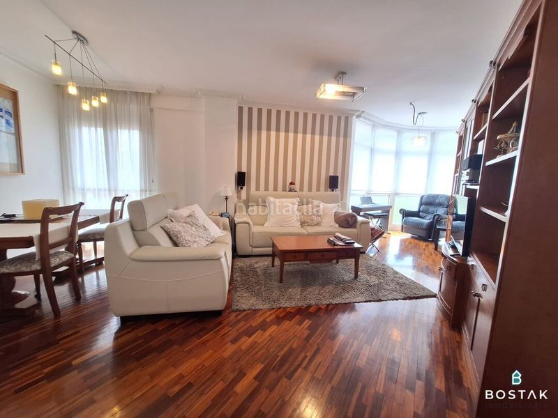 Foto e2cc68f1-9991-42de-9342-135a43a19959. Àtic amb calefacció aparcament a Txurdinaga Bilbao