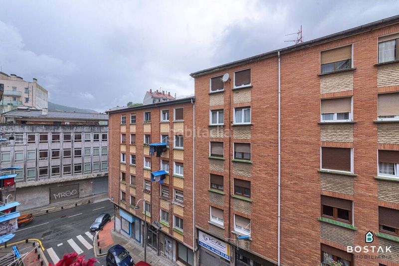 Foto b7b9fa4d-d837-46a3-8abb-a8c22f9f5e2b. Pis amb calefacció a Bolueta Bilbao