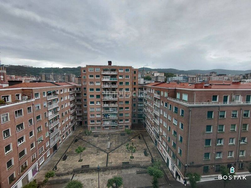Foto 0b155319-73c3-4545-9019-b5fa769b01b3. Pis amb calefacció aparcament a Solokoetxe Bilbao