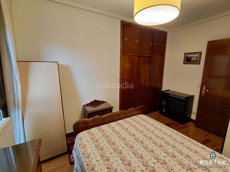 Foto 88ba39ea-b823-4739-8b12-9e54ccaa2bb5. Pis amb calefacció aparcament a Solokoetxe Bilbao