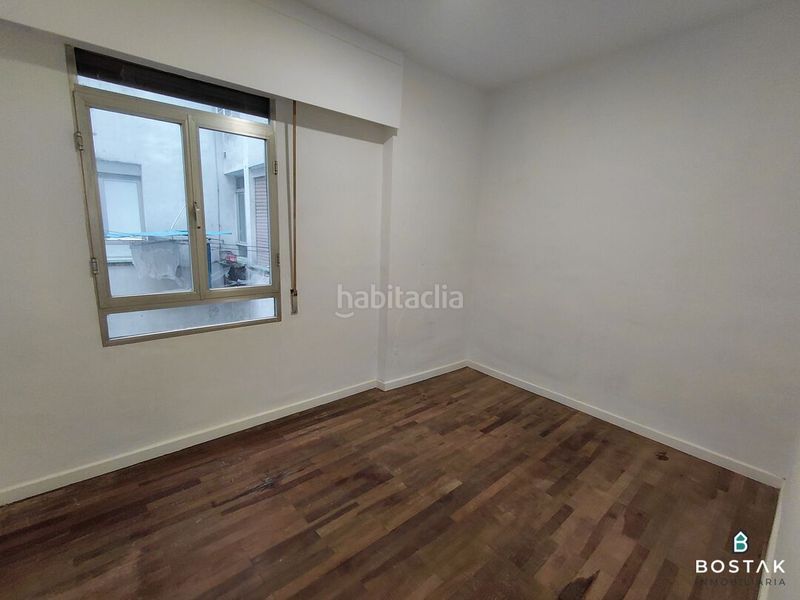 Foto cccd8c69-a1f2-4db5-9539-f807e3ef10c8. Pis a Zabalburu Bilbao