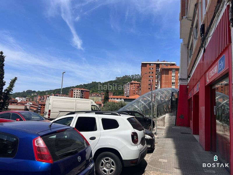 Foto 967eaf40-0f3e-48c3-a349-80e7bd2fbe36. Aparcament cotxe a Zurbaran Bilbao
