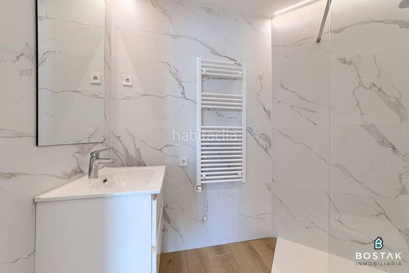 Foto a8bb0ec1-380d-4966-a138-b2c26027e600. Rent flat with heating parking in Campuzano Bilbao