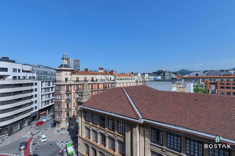 Foto a90882ca-cfd6-43bc-80d9-d64bc24348bc. Rent flat with heating parking in Campuzano Bilbao