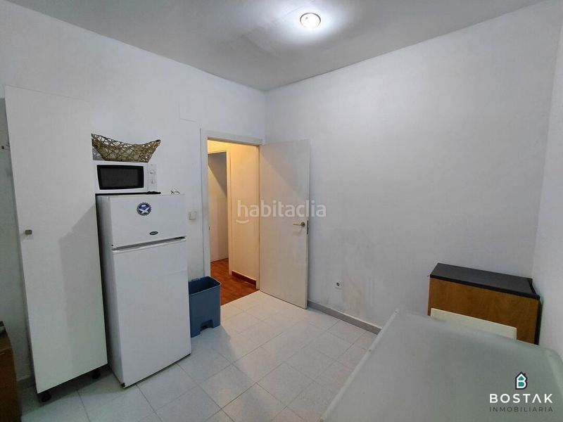 Foto f9336db8-d9f5-4029-8070-34df3108f9a3. Local comercial a Iturralde Bilbao