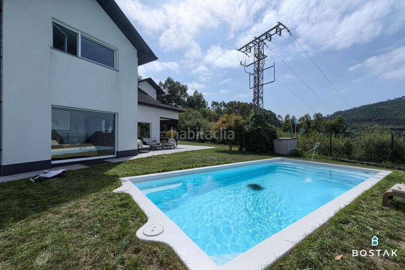 Foto 2d7be62f-6161-435b-8f96-19c050150fb7. Casa con riscaldamento parcheggio piscina in Gorliz