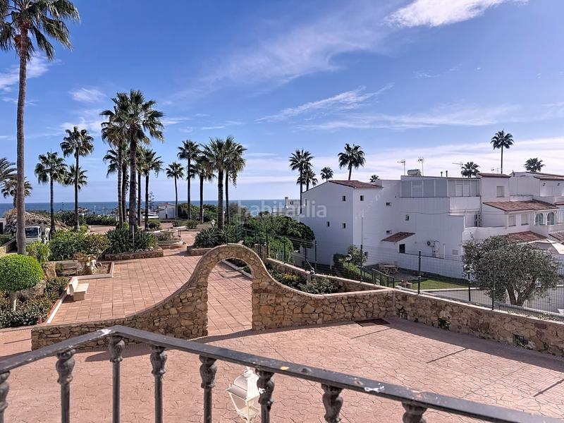 Foto 0e0f826e-09fa-4975-8996-43b7ba086a49. Towny house with parking pool in Chullera Manilva