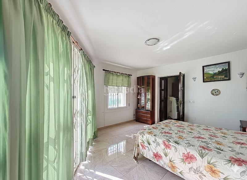 Foto 7e6d7565-5b78-43f3-90c2-8623c1497932. Towny house with parking pool in Chullera Manilva