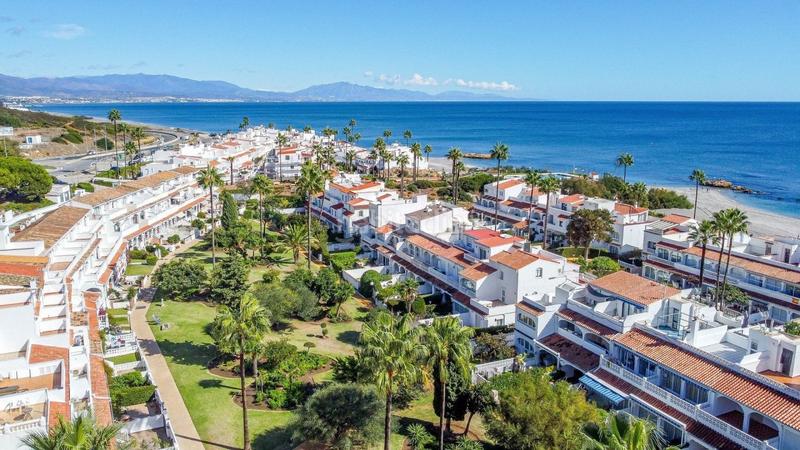 Foto 91d787e7-7d63-4b06-b94f-ed8bbf4a38c3. Towny house with parking pool in Chullera Manilva