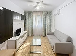 Apartament a Centro. Apartamento de 3 dormitorios junto a plaza de ajedrez, estepona