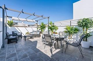 Semi detached house in Centro. Exquisita casa adosada en el casco antiguo de estepona  a pasos