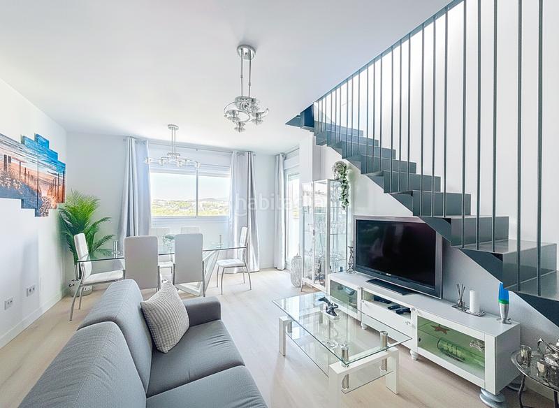 Foto 1cc4caa3-b2b7-4a39-bbbc-9d6bcadd55ae. Penthouse with parking pool in Centro Estepona