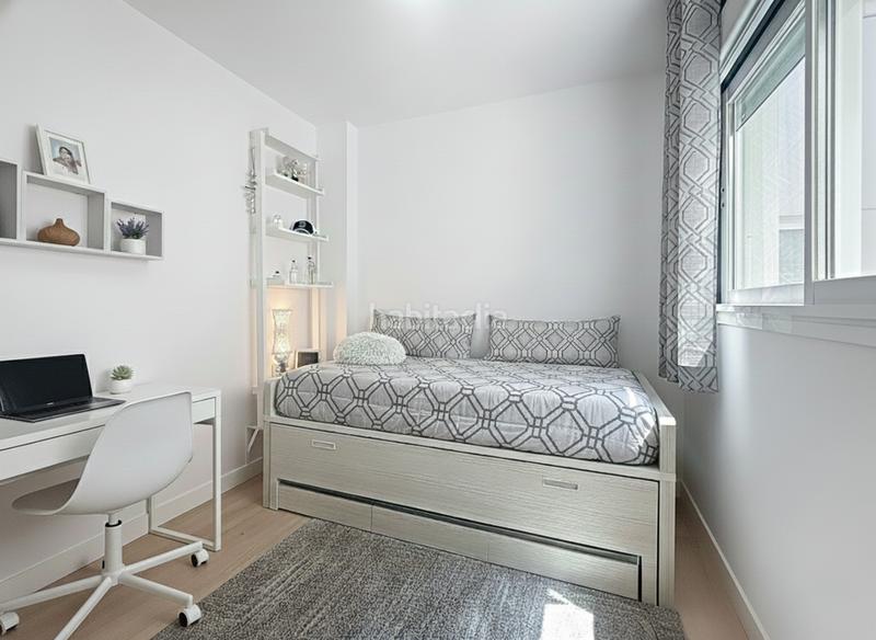 Foto 3895759b-957f-4b92-8ec3-521a8de9b910. Penthouse with parking pool in Centro Estepona