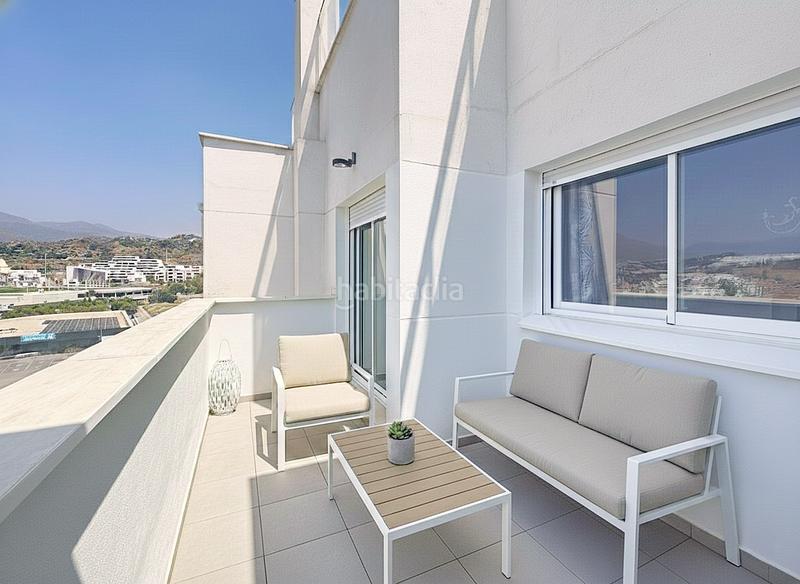 Foto 89fee005-0089-450e-83b3-5b2c48519de9. Penthouse with parking pool in Centro Estepona