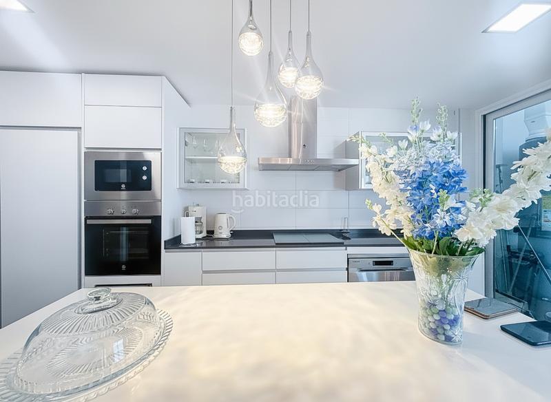 Foto baa36ca9-923e-4a2e-8262-b457b0de8b04. Penthouse with parking pool in Centro Estepona