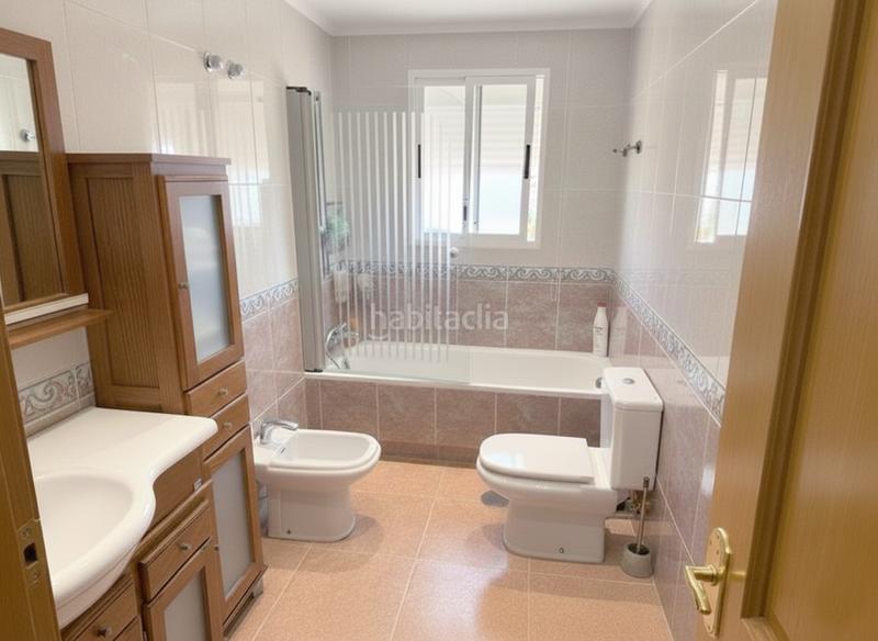 Foto 5adc13f9-303e-4ff3-ba7b-d4ec8208b918. Attique avec parking piscine dans Centro Estepona