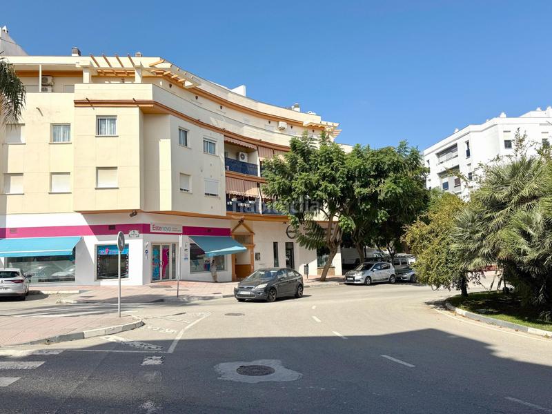 Foto e3640636-bb63-42d7-a68b-b362eeec14bf. Attique avec parking piscine dans Centro Estepona