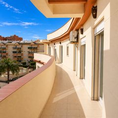 Attique à Centro. Ático de 4 dormitorios con solárium en el centro de estepona  a