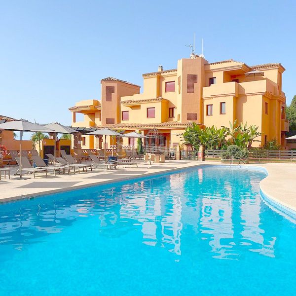 Foto 50e4e39f-7cdf-4ab0-98f6-e1d205de832b. Apartament amb aparcament piscina a Montemayor - Marbella Club Benahavís