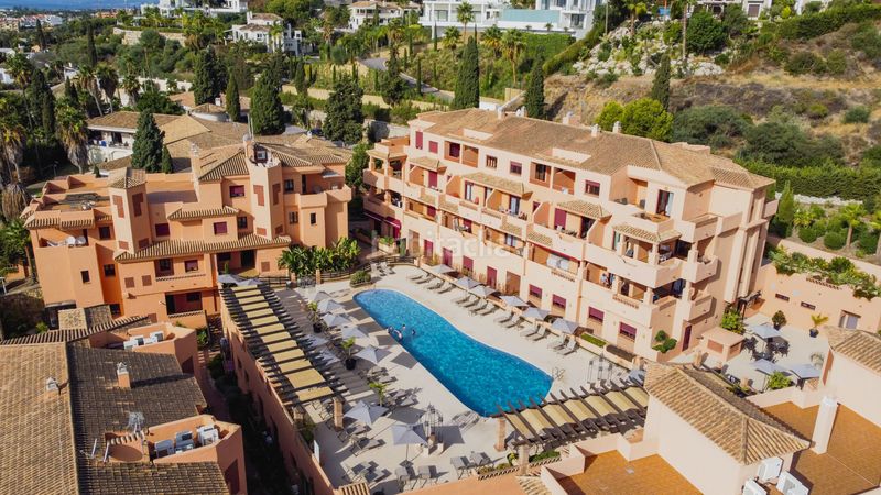 Foto bbbe7394-4b63-4fbc-a24a-46d93fe2efea. Apartament amb aparcament piscina a Montemayor - Marbella Club Benahavís