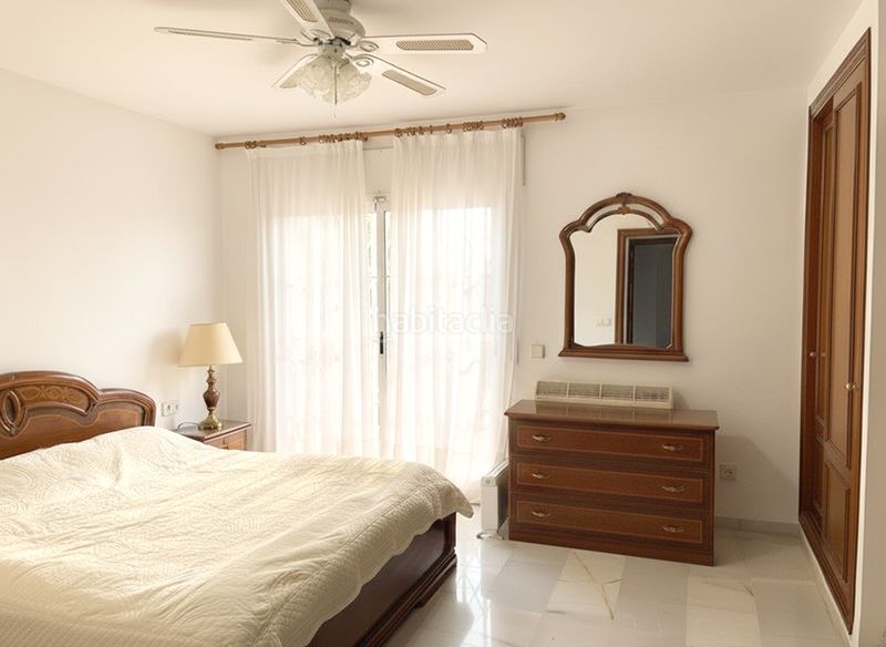 Foto fdb53677-7bb1-4658-a0c5-4477ce65d0f3. Casa amb aparcament piscina a Nueva Atalaya Estepona