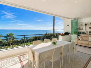 Apartament en Seghers. Exclusivo apartamento de alto standing con vistas frontales al m