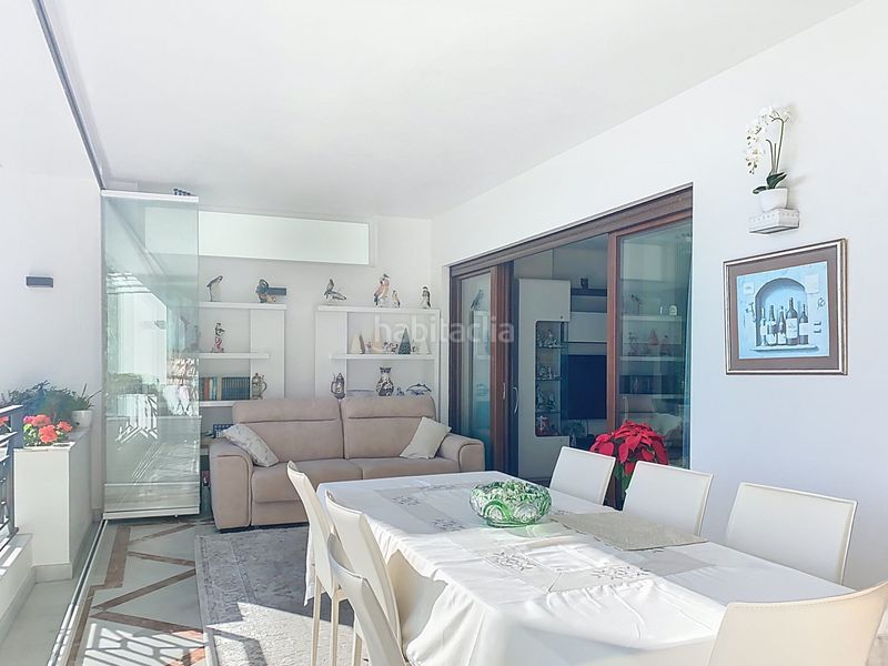 Foto 16d15936-7d21-4d30-bc4d-2932b0eaf023. Apartament amb aparcament piscina a Seghers Estepona