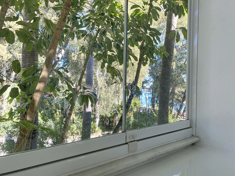 Foto 5e6db22a-5882-4625-ad9f-9a83406a2205. Apartament amb aparcament piscina a Seghers Estepona