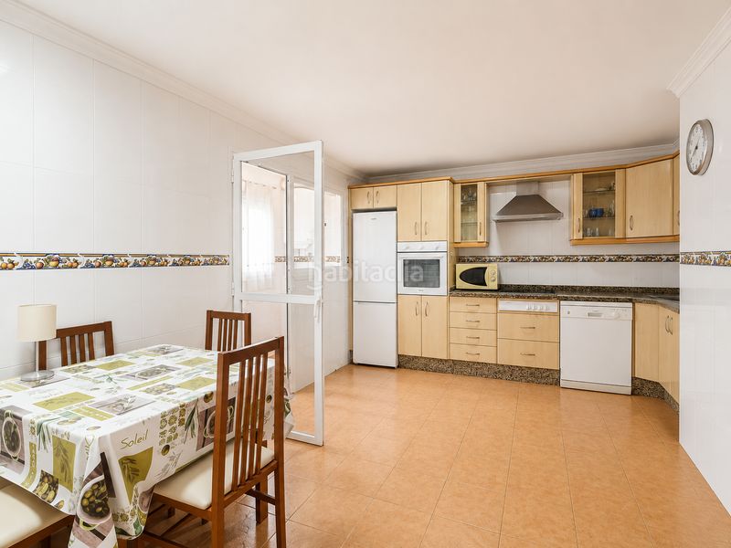 Foto 42c38941-c5f7-46ce-926b-bf38094c4216. Apartament a Centro Estepona