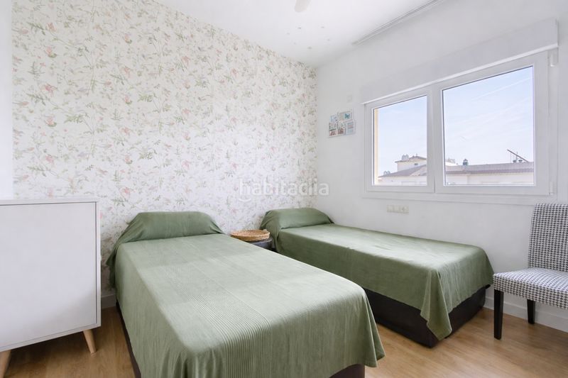 Foto 1a8d0cab-f2b4-4ae6-9b52-268ee65d786c. Àtic amb aparcament a Centro Estepona