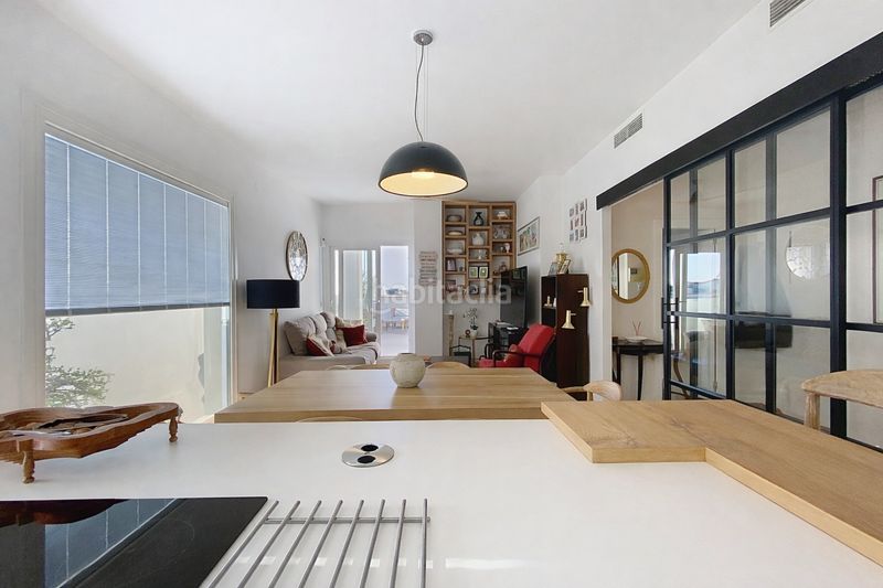 Foto 42279679-65c5-4a04-b9ec-da91222b7587. Àtic amb aparcament a Centro Estepona