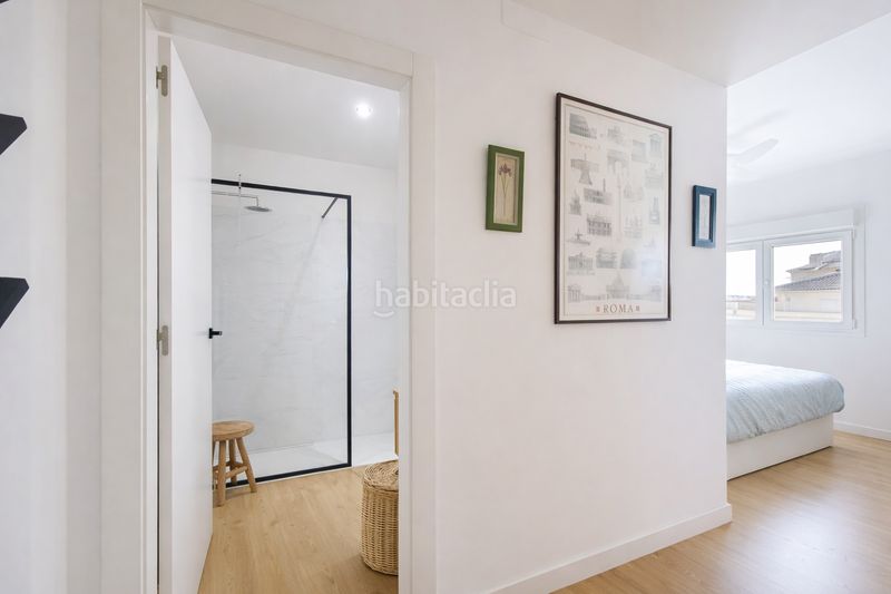 Foto 6a501b9f-9199-44a0-996f-fb29f89e10d2. Àtic amb aparcament a Centro Estepona