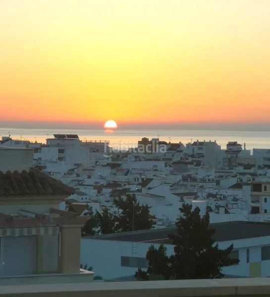 Foto e4def6ad-9ded-4903-b7bf-b156f8c38a20. Àtic amb aparcament a Centro Estepona