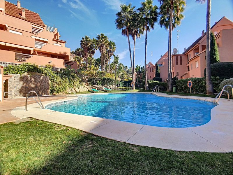 Foto d31c035f-d348-49f5-9ca4-61d447aa63fa. Àtic amb aparcament piscina a bahía de Casares Casares
