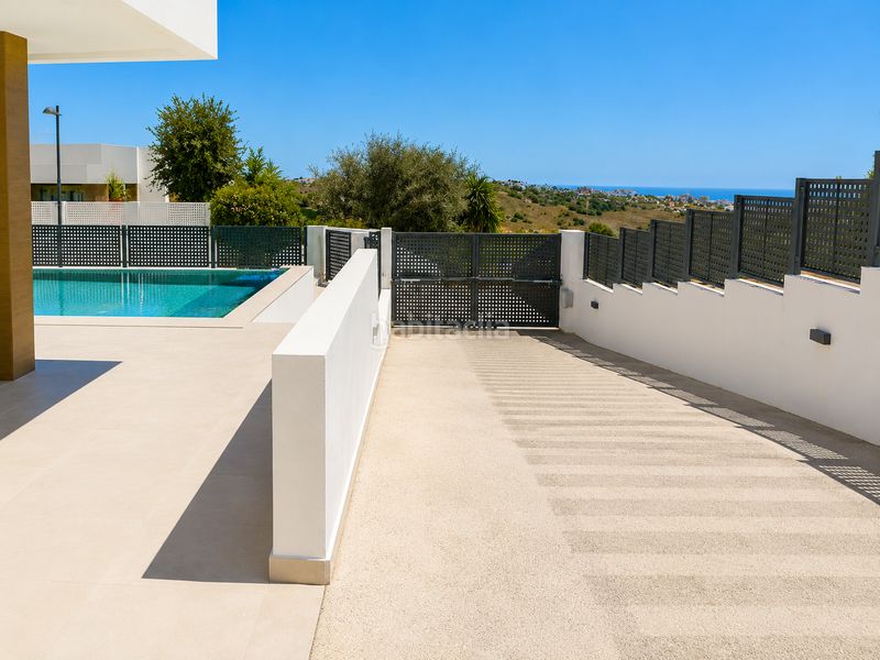 Foto 11d28c8b-8195-4e40-90a0-d3a3506d8b70. Casa amb aparcament piscina a Valle Romano Golf Estepona