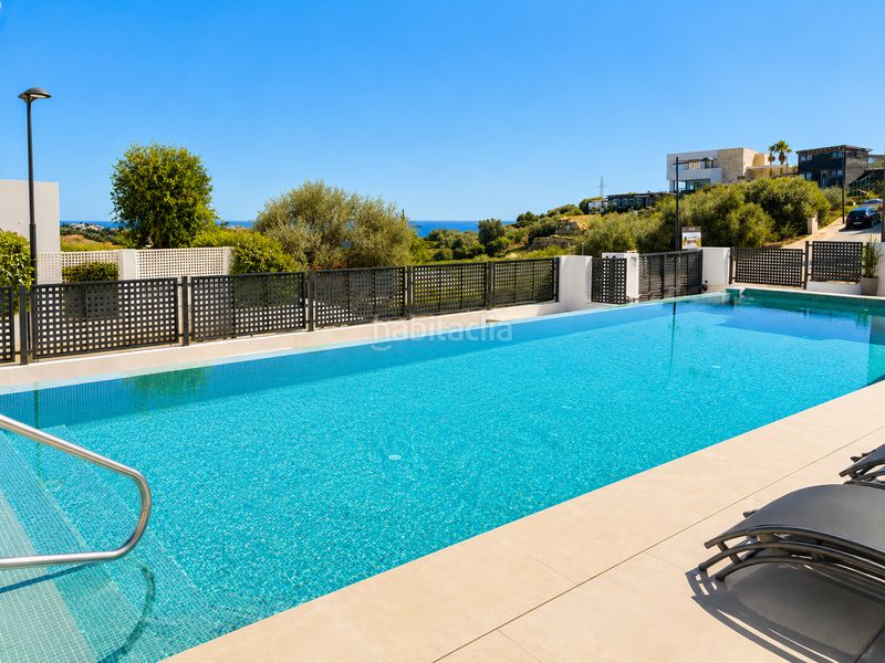 Foto 51f499e0-fdf2-4266-9096-8f75bf98d102. Casa amb aparcament piscina a Valle Romano Golf Estepona