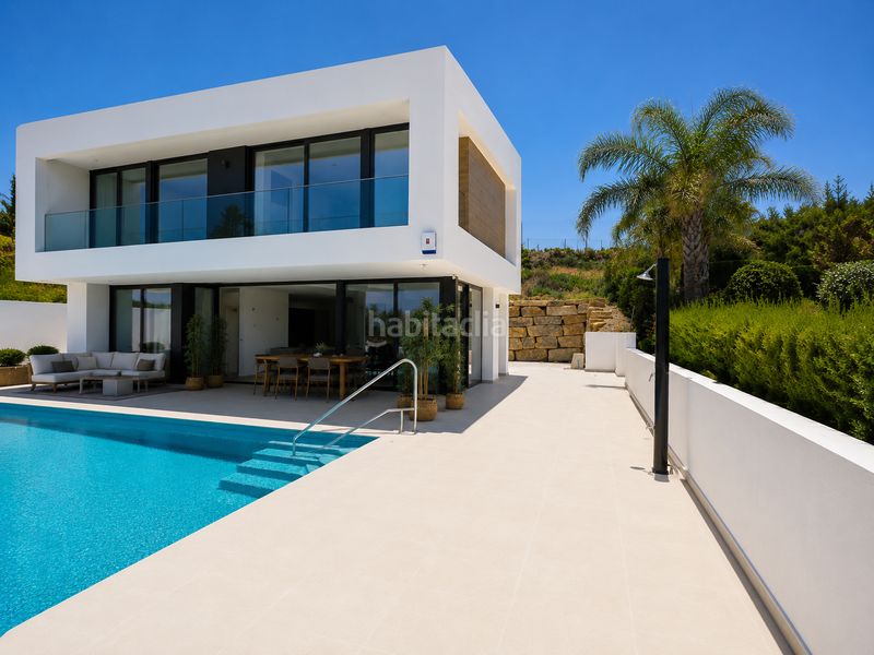 Foto 963185a8-0cac-4b5f-9005-4610a14f7d71. Casa amb aparcament piscina a Valle Romano Golf Estepona